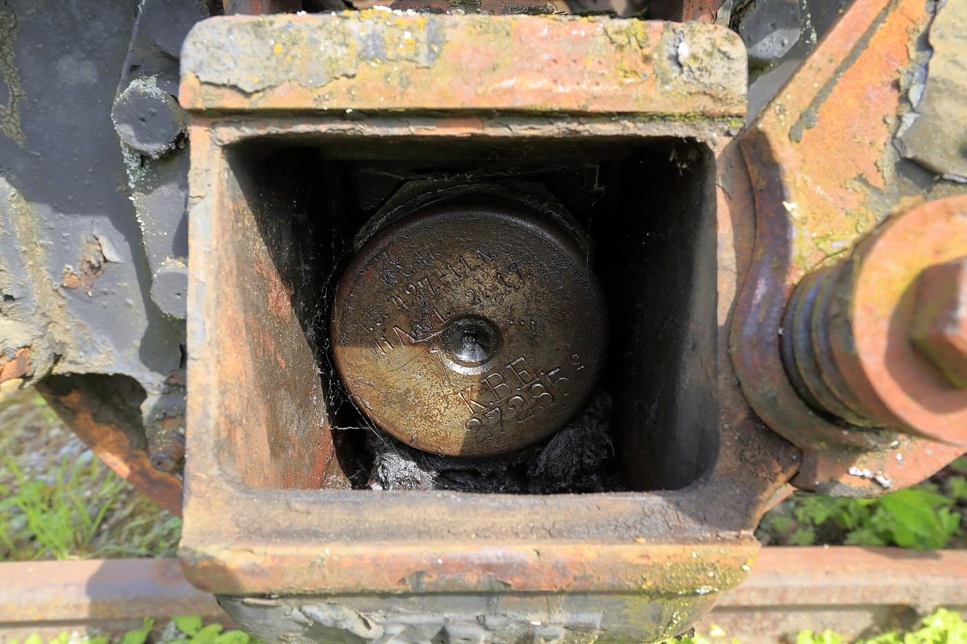 Plain Bearing with Oil Groove