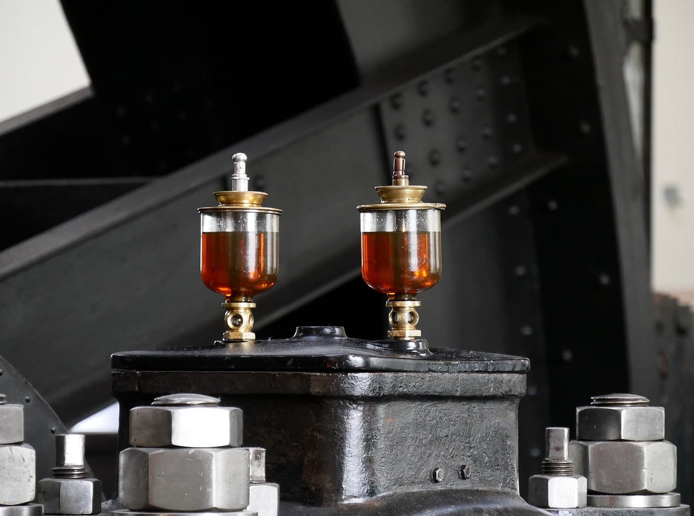Sight-Feed Drip Oiler