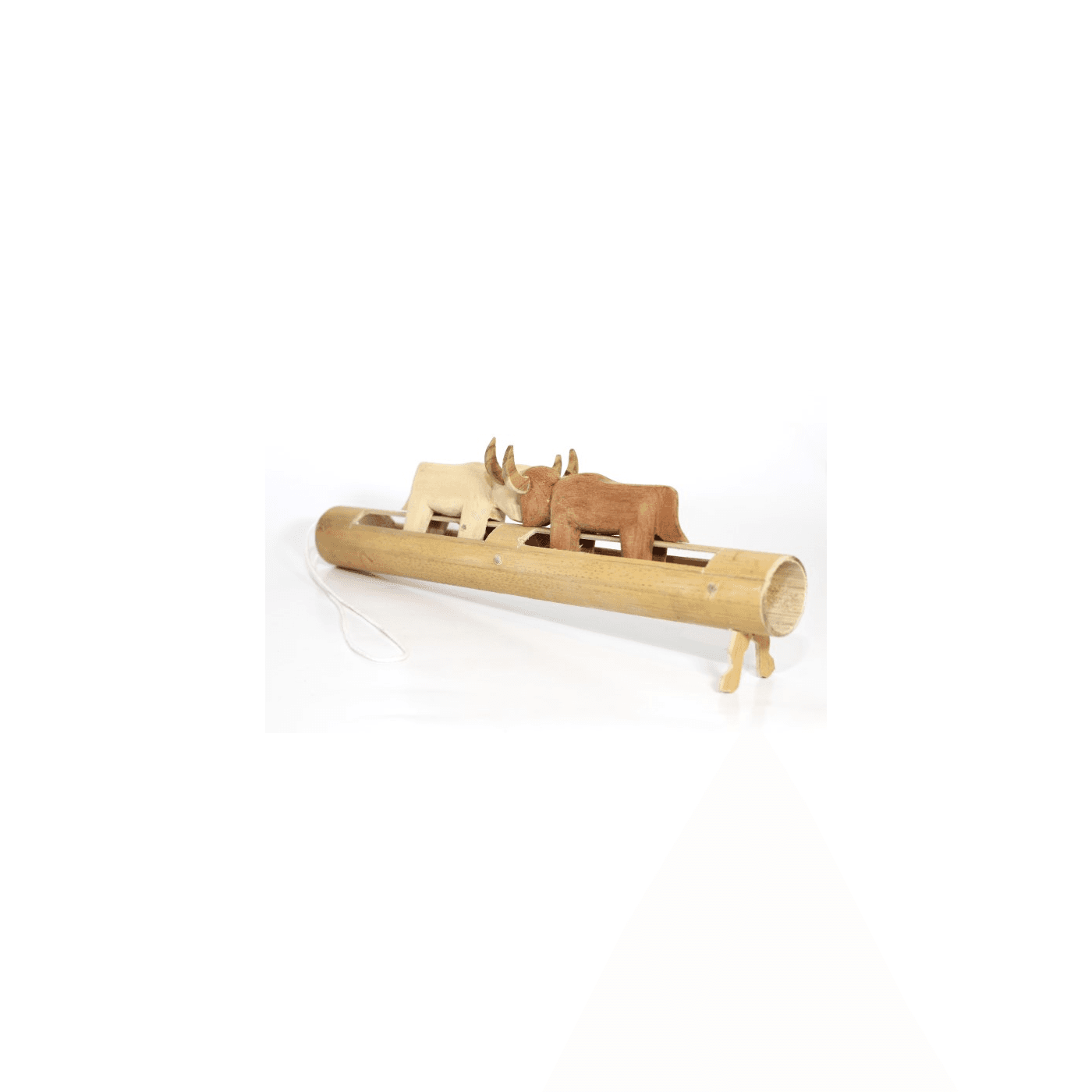 Wua Chon (Butting Bulls Pull Toy) — a 30 cm Pai Sang Bamboo Base with Four 1 × 4 cm Slots, Two Soft-Wood Bulls 4 × 9 × 7 cm Pinned at the Forelegs, a String 3× the Tube Length and a Rubber Band; Pull the String and the Bulls Charge